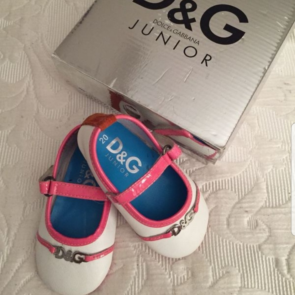 Baby shoes